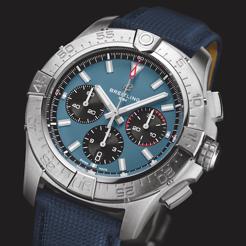 Breitling Avenger B01 Chronograph 44 Ref. AB0147101C1X1_Blau Die Totalisatoren der farbigen Zifferblattvarianten sind in Schwarz gehalten.