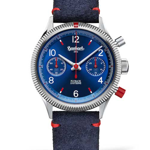 Hanhart Red X Blue Die Hanhart Red X Blue hat eine zentrale Stoppsekunde und zwei Totalisatoren.