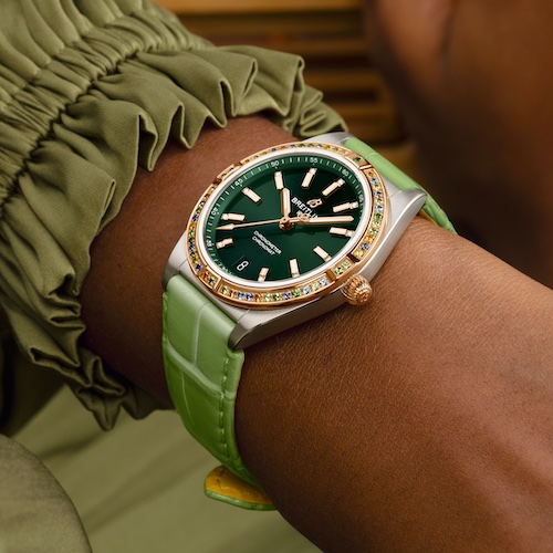 Breitling Chronomat South Sea Capsule Collection Grün Die Breitling Chronomat Automatic 36 mit grünem Zifferblatt besitzt eine Lünette aus 18K Rotgold.