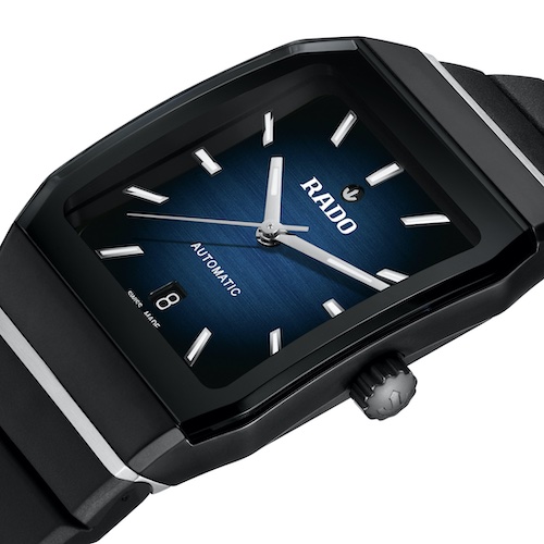 Rado Anatom R10202209 Blau Die bunten Zifferblätter haben einen Farbverlauf von der farbigen Mitte zum schwarzen Äußeren.