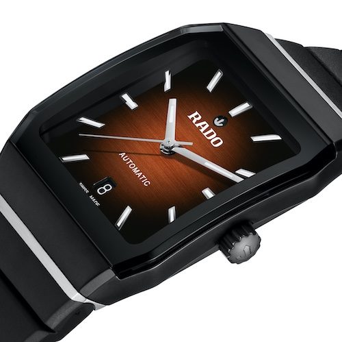 Rado Anatom R10202309 Cognac Die Krone der Rado Anatom ist aus mattschwarzer Keramik gefertigt.