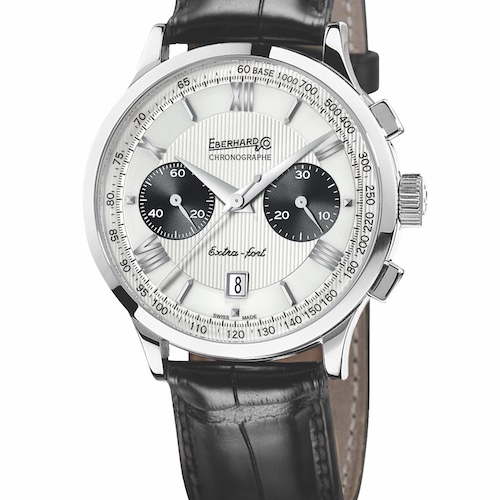 Eberhard & Co. Extra-fort_schwarze_Totalisatoren Die schwarzen oder silberfarbenen Hilfszifferblätter sind kreisförmig geprägt.