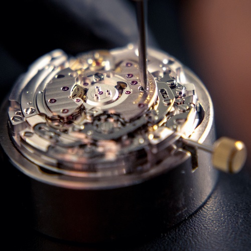 Breitling Kaliber B01 Die Montage des Breitling Kaliber B01 erfolgt in La Chaux-de-Fonds.