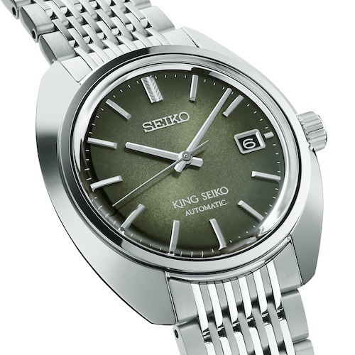Seiko King Seiko SJE113 Das grüne Zifferblatt der King Seiko SJE113 weist einen leichten Farbverlauf auf.