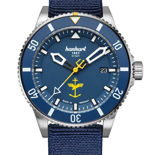 Hanhart-Fly-Navy-Aerosphere-Nato-Strap Der Dreizack findet sich auch auf dem Wappen des Marinefliegerge- schwader 3 »Graf Zeppelin« wieder.