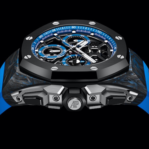 Die Drückerschützer des Konzept-Chronographen sind aus Titan gefertigt.
