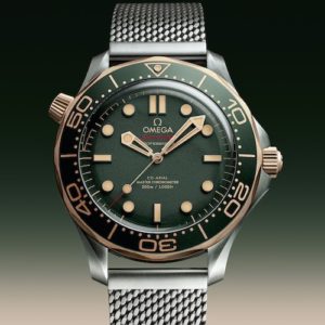 Das Titangehäuse der Omega Seamaster Diver 300M hat einen Durchmesser von 42 Millimeter.