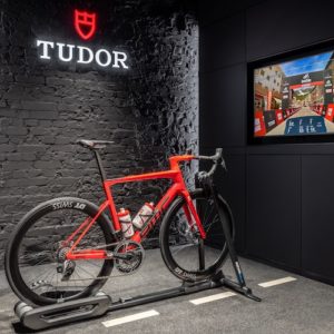 In der »Cycling Corner« können sich die Besucherinnen und Besucher selbst wie ein Rennrad-Profi fühlen.
