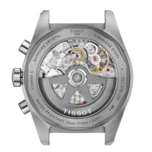 Das automatische ETA A05.231 ist durch den Saphirglasboden sichtbar.