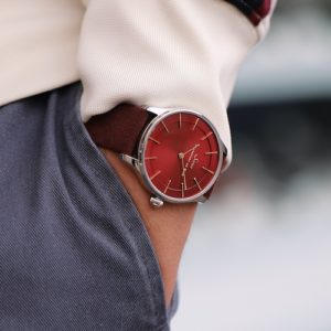 Sinn 1739 Römerberg Alcantara Burgunderrot Handgelenk