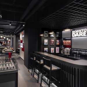 Tudor Boutique München Neuhauser Strasse Bar