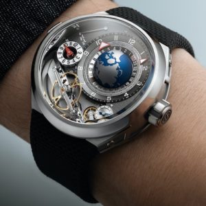 Greubel Forsey GMT Balancier Convexe Handgelenk