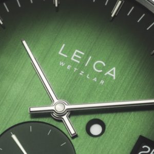 Leica Watch ZM2 Urban Green Tag-/Nacht-Anzeige
