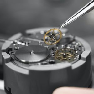 Seit 2005 fertigt Junhans nach 30 Jahren Abstinenz wieder mechanische Uhren.