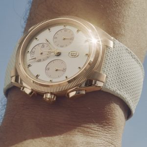 Die Lünette des Tonda PF Chronographen ist gerändelt. Das Kautschukband ist texturiert.