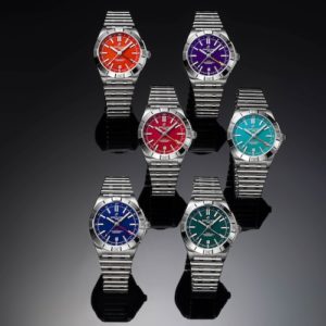 Die Breitling Chronomat für die NFL besitzt eine Ton-in-Ton-24-Stunden-Skala.