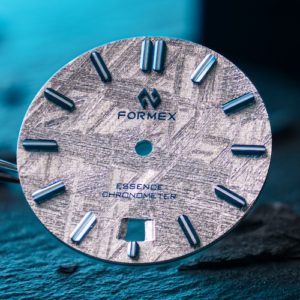 Das Zifferblatt der Formex Essence Space Ghost ist aus einem Meteoriten gefertigt.