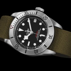 Mit der Heritage Kollektion der Tudor Black Bay bekam die Marke ein eigenes Gesicht.