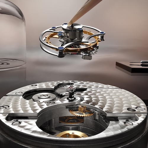 Das Tourbillon wiegt mit seinem Titankäfig weniger als ein halbes Gramm und besteht aus 72 Komponenten.