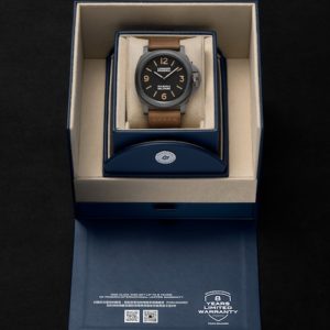 Für die Marina Militare PAM06218 gibt Panerai nach Registrierung eine Garantie von acht Jahren.