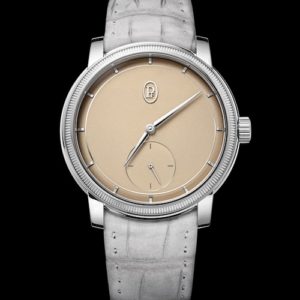 Die Parmigiani Fleurier Toric Petite Seconde Platin Golden Hour besitzt Stunden- und Minutenzeiger aus rhodiniertem Gold.