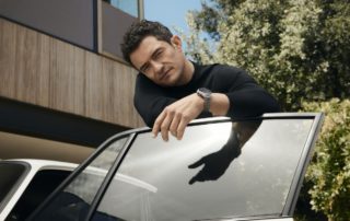 Orlando Bloom mit dem Porsche Design Chronograph 1 1975 Limited Edition