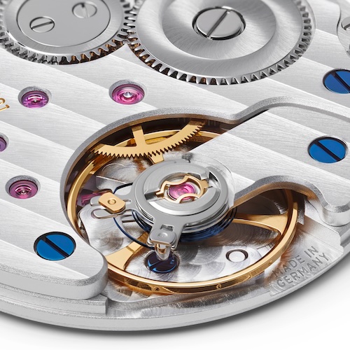 DUW 4001 Unruhkloben Das Swing-System ist beim DUW 4001 unter einem Unruhkloben fixiert.