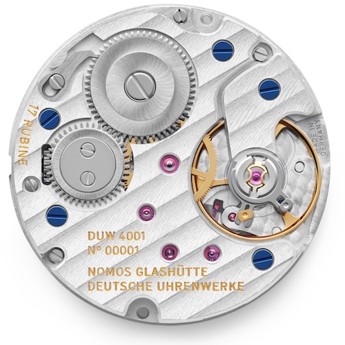 DUW 4001 Das DUW 4001 ist mit Glashütter Streifen, Perlage und Sonnenschliffen verziert.