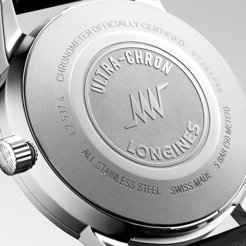 Der Gehäuseboden ist mit der Gravur »Chronometer officially certified« und dem Ultra-Chron-Logo versehen.