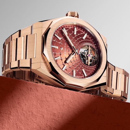 Das integrierte Roségoldband mit H-förmigen Gliedern besitzt eine Faltschließe.