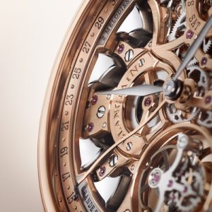 Die vier Tonhämmer schlagen zwei unterschiedliche Melodien auf goldenen Tonfedern.