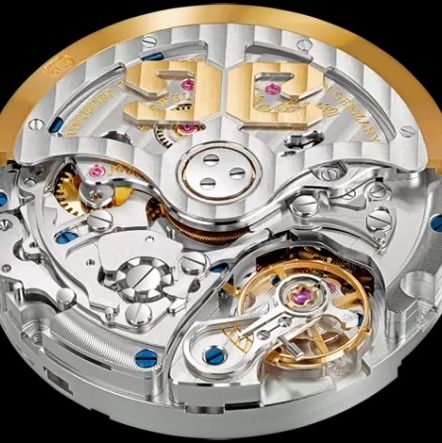 Glashütte Original Kaliber 37-01 Das integrierte Chronographen-Kaliber 37-01 von Glashütte Original wurde im Jahr 2014 vorgestellt.