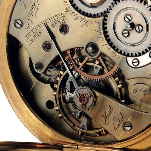 Der überlange Rückerzeiger eines IWC-Taschenuhrwerks ist charakteristisch für das sogenannte Jones-Kaliber.