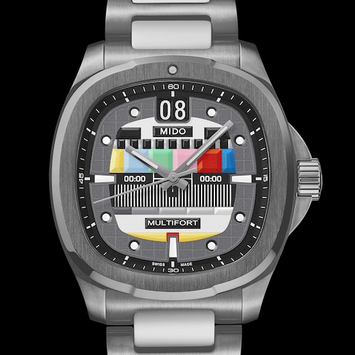 Das farbenfrohe Zifferblatt der Mido Multifort TV Big Date erinnert an ein altes Testbild.