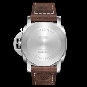 Auf dem geschlossenen Gehäuseboden ist neben der Seriennummer der Schriftzug »Limited Edition« eingraviert.