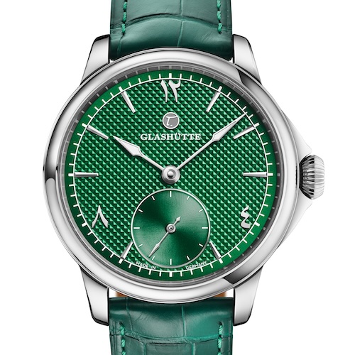 Das Gehäuse des smaragdgrünen Soondermodells ist aus Titan Grad 5 gefertigt.