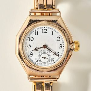 Der Schriftzug Rolex Oyster über der Kleinen Sekunde ließ Raum für den Namen des Juweliers bei zwölf Uhr.