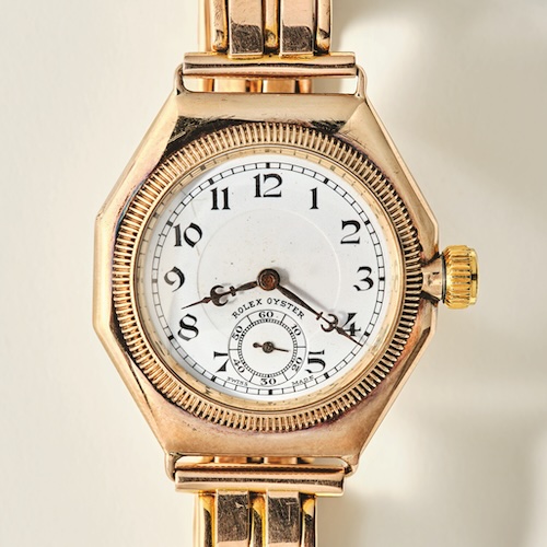 1928 – Rolex Oyster Oktagon Der Schriftzug Rolex Oyster über der Kleinen Sekunde ließ Raum für den Namen des Juweliers bei zwölf Uhr.