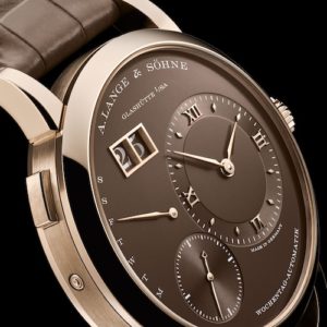 Der Drücker korrigiert das Datum, der Korrektor schaltet den Wochentag weiter.