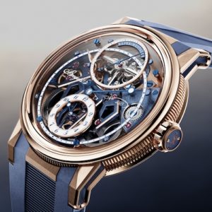 Das kastenförmige Saphirglas auf der Oberseite ist beidseitig entspiegelt.