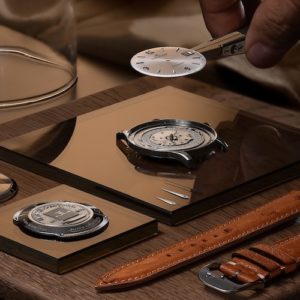 Das klassische Modell ist mit dem aktuellen Kaliber JL899 ausgerüstet.