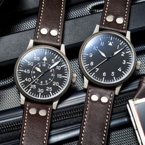 Das Reichsluftfahrtministerium legte zwei Zifferblattvarianten für Piloten und Navigatoren fest.