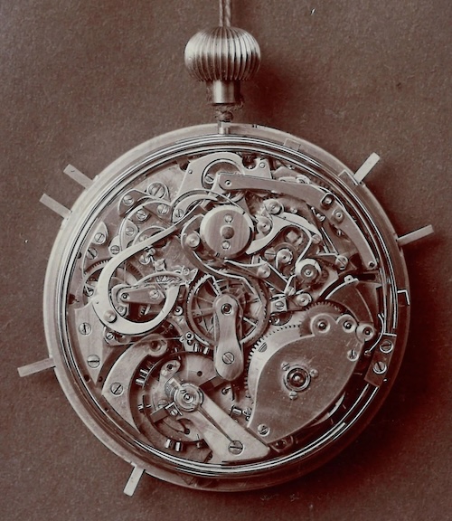 Das Rohwerk für die Universal-Uhr lieferte Louis Elisée Piguet.