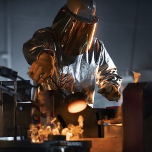 Rolex fertigt seine Goldlegierungen in der eigenen Gießerei.