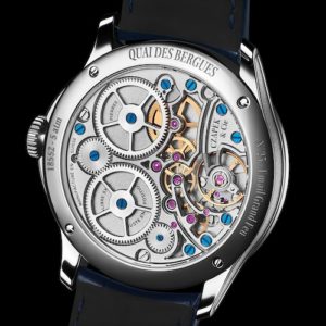 Das Handaufzugwerk besitzt einen symmetrischen Aufbau und offene Sperrräder.