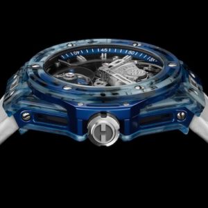 Der seidig-matte Gehäusemittelteil aus Titaplast ist farbig eloxiert.