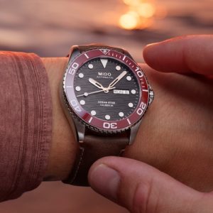 Die Mido Ocean Star 200C besitzt einen Durchmesser von 42,5 Millimetern.