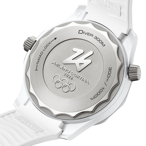 Der Titanboden ist mit dem geprägten Logo der Winterspiele versehen.