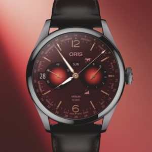 Die Oris Artelier »Year of the Horse Limited Edition« würdigt das Feuerpferd mit einem purpurroten Zifferblatt.