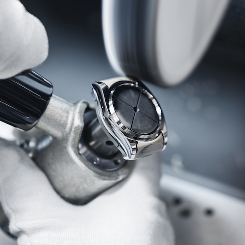 Edelstahl 904L lässt sich hochglänzend polieren und behält diesen Glanz sehr lange.